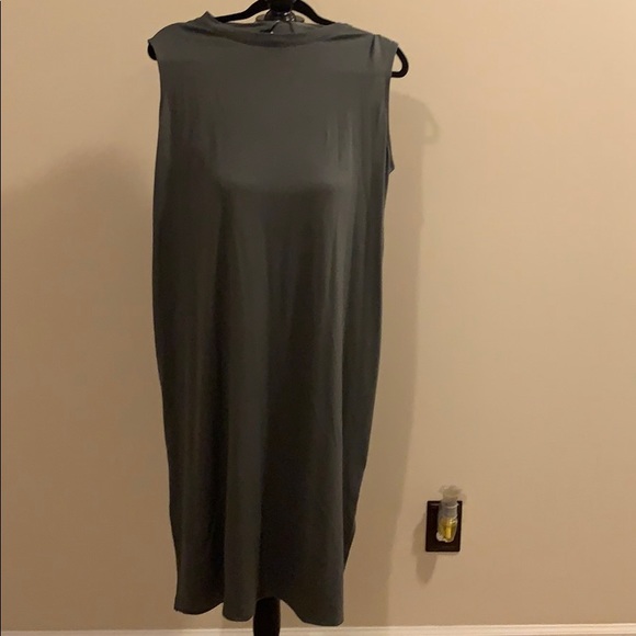 Dresses & Skirts - New gray dress